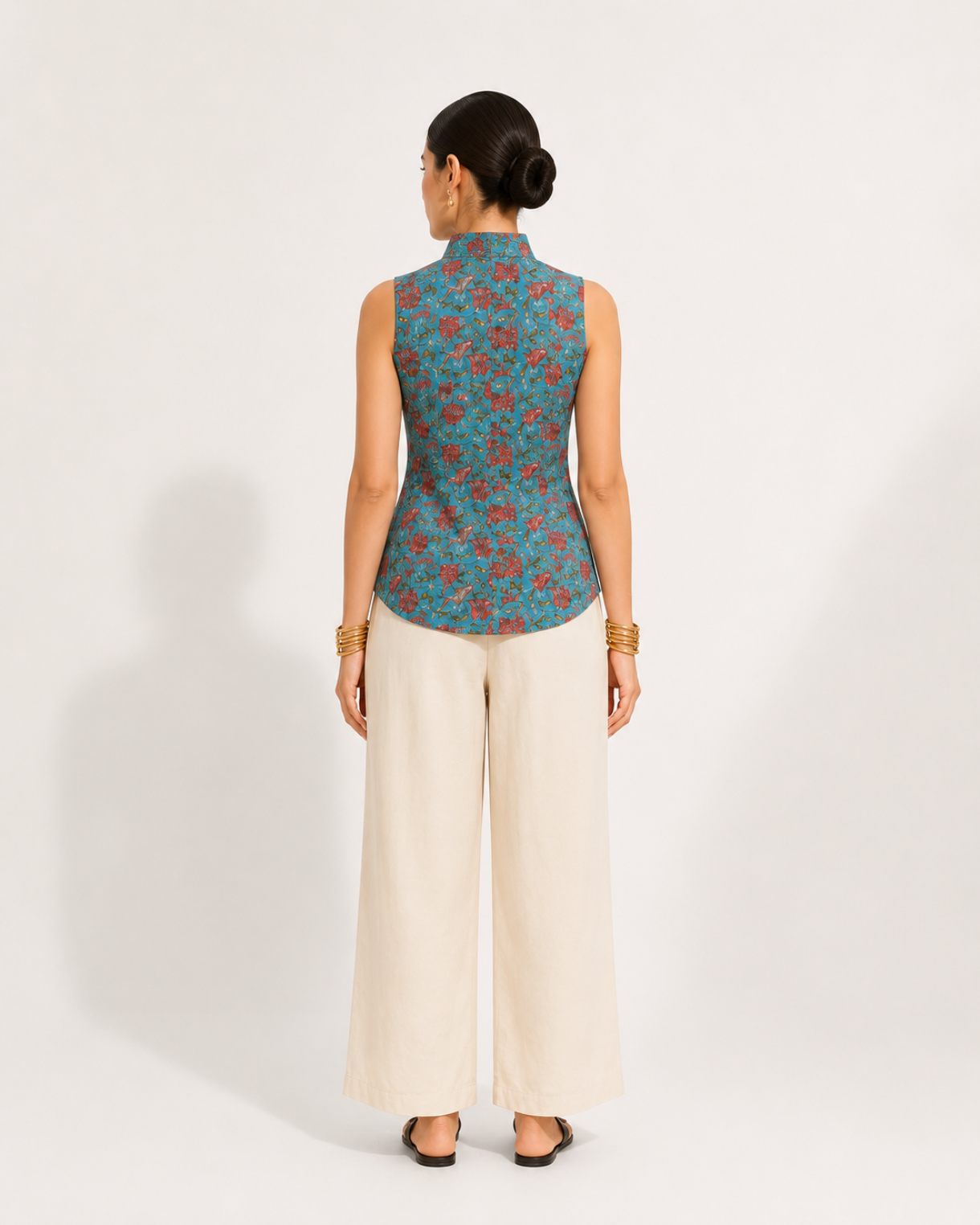 Mandarin collar keyhole top